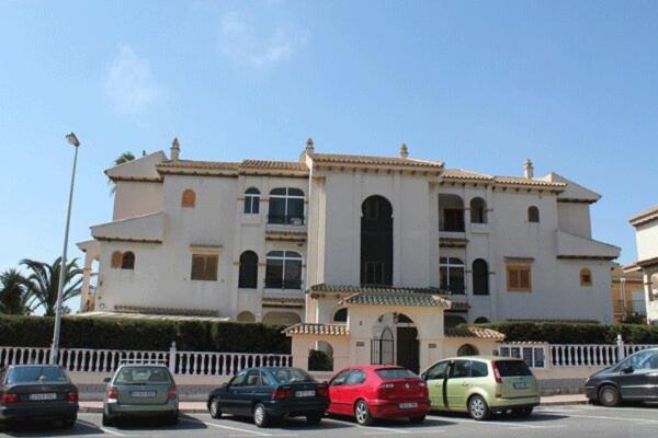 Residencia Alhambra Los Cisnes Torrevieja Dış mekan fotoğraf